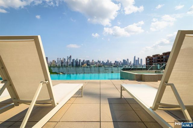 9 Ave At Port Imperial 509, West New York, NJ 07093
