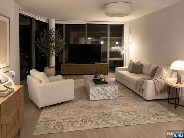 9 Ave At Port Imperial 509, West New York, NJ 07093