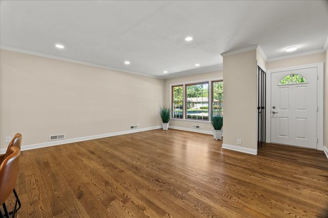 805 Maryknoll Drive, Lockport, IL 60441