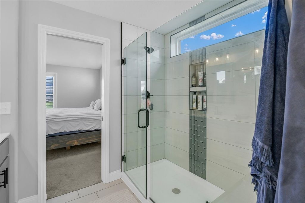 Image 20 of property listing at 1709 Littlefield Lane, Mahomet, IL 61853