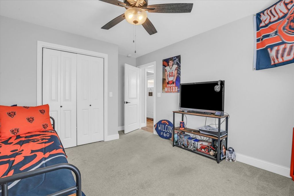 Image 24 of property listing at 1709 Littlefield Lane, Mahomet, IL 61853