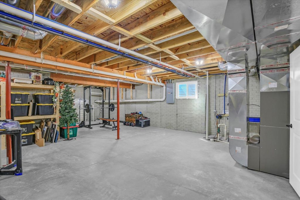 Image 34 of property listing at 1709 Littlefield Lane, Mahomet, IL 61853