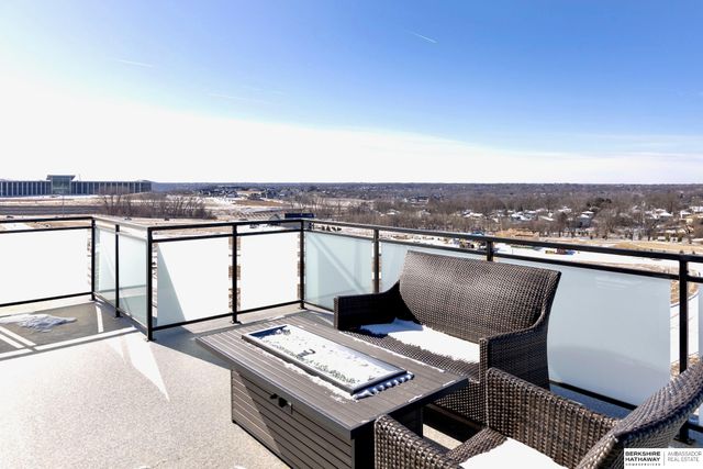 627 S 148 Street, Omaha, NE 68154