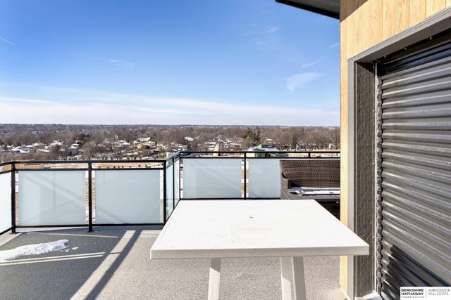 627 S 148 Street, Omaha, NE 68154
