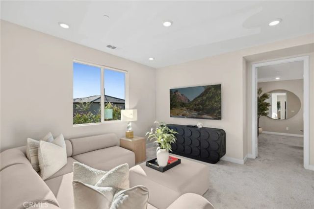 410 Chorus, Irvine, CA 92618