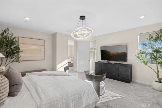 410 Chorus, Irvine, CA 92618