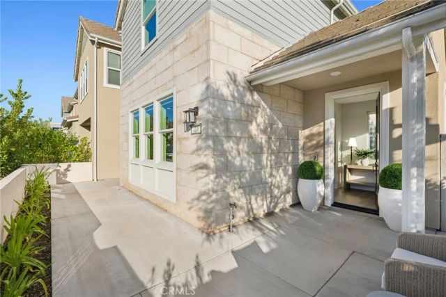 410 Chorus, Irvine, CA 92618