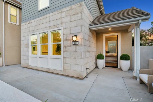 410 Chorus, Irvine, CA 92618