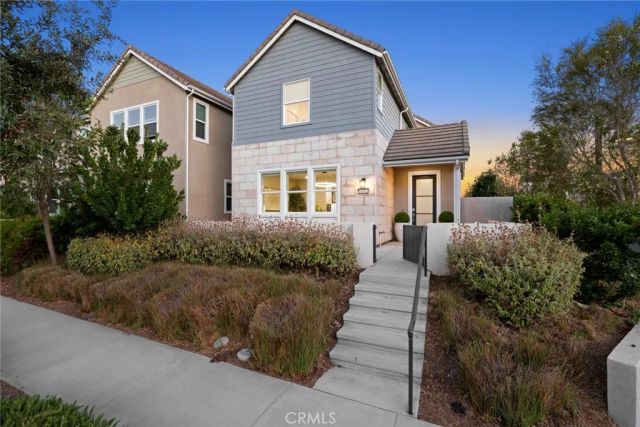 410 Chorus, Irvine, CA 92618