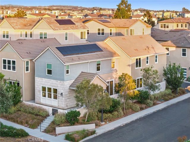 410 Chorus, Irvine, CA 92618