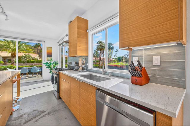 48653 Paseo Tarazo, La Quinta, CA 92253