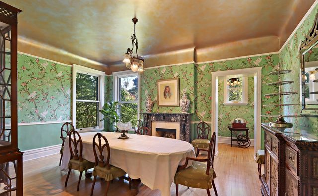 34 Logan Loop, Highland Park, IL 60035