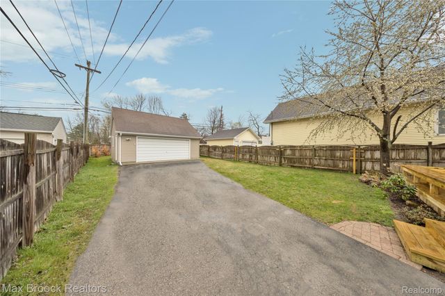 436 PARK Street, Birmingham, MI 48009