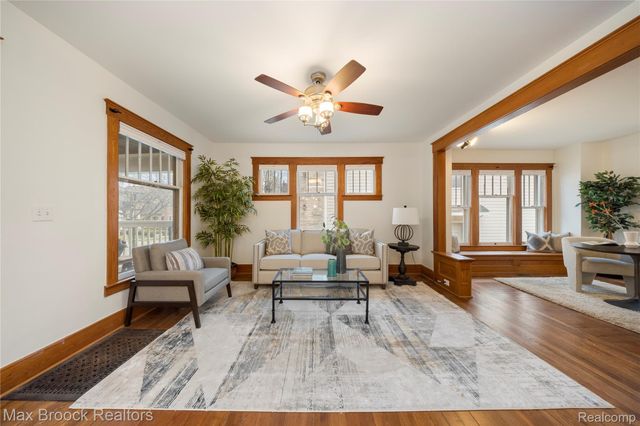 436 PARK Street, Birmingham, MI 48009