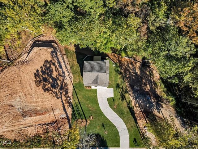 900 SW Maynard Road, Cary, NC 27511