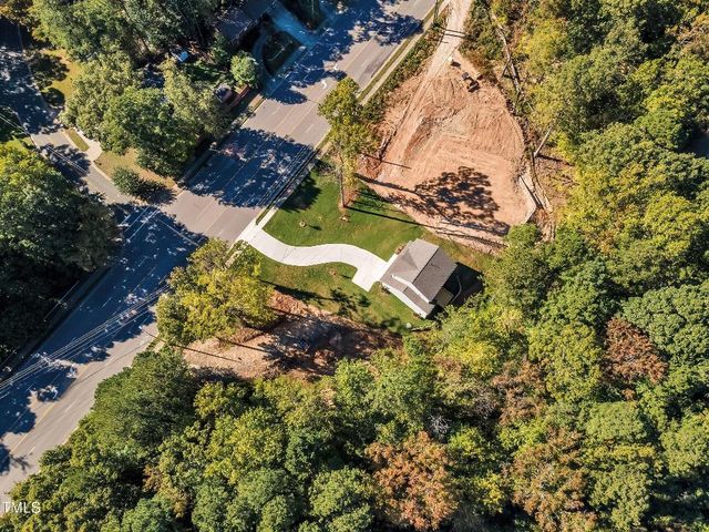 900 SW Maynard Road, Cary, NC 27511