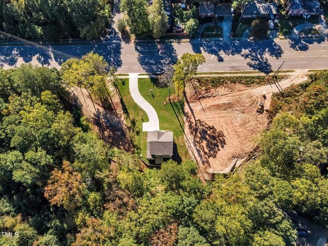 900 SW Maynard Road, Cary, NC 27511