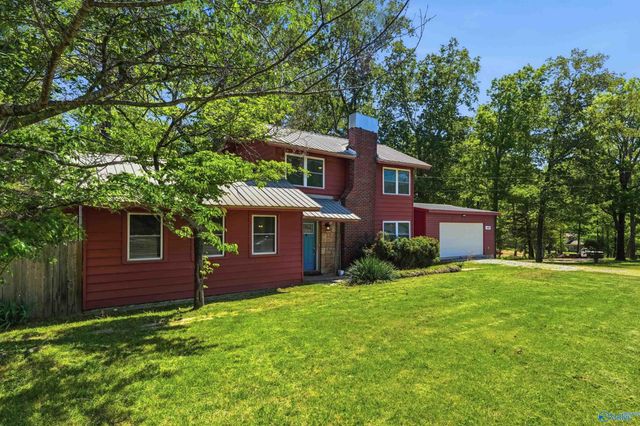 1402 Mitchell Pines Trail, Decatur, AL 35603