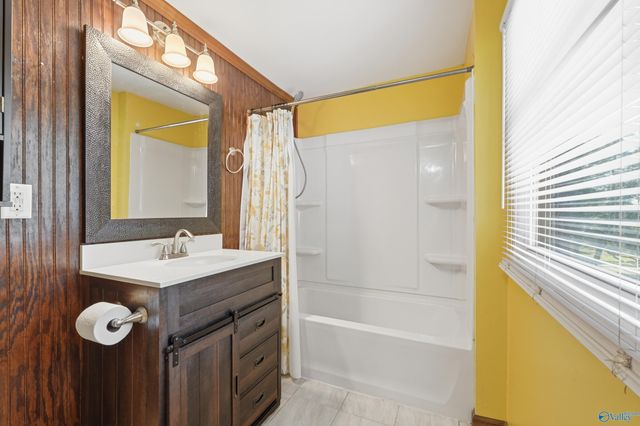 1402 Mitchell Pines Trail, Decatur, AL 35603