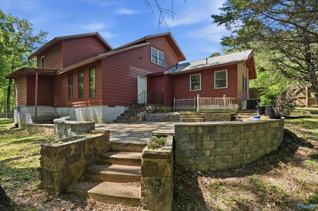 1402 Mitchell Pines Trail, Decatur, AL 35603