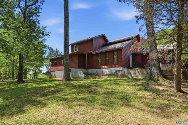 1402 Mitchell Pines Trail, Decatur, AL 35603
