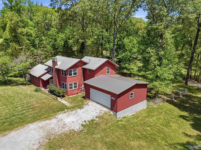 1402 Mitchell Pines Trail, Decatur, AL 35603