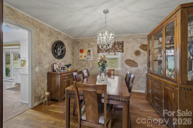 1405 Lower Creek Drive NE, Lenoir, NC 28645