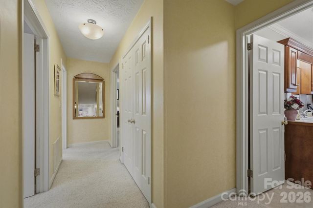 1405 Lower Creek Drive NE, Lenoir, NC 28645