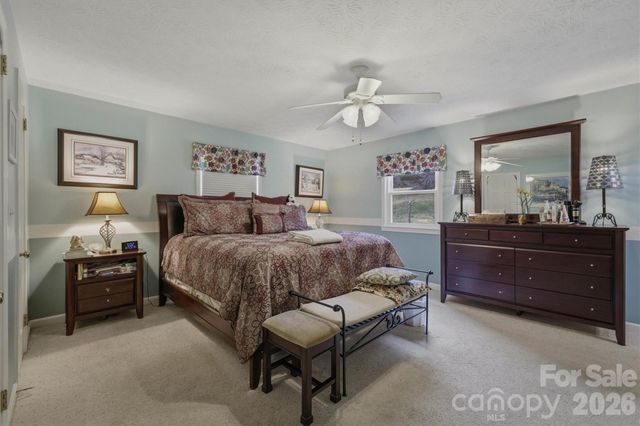 1405 Lower Creek Drive NE, Lenoir, NC 28645