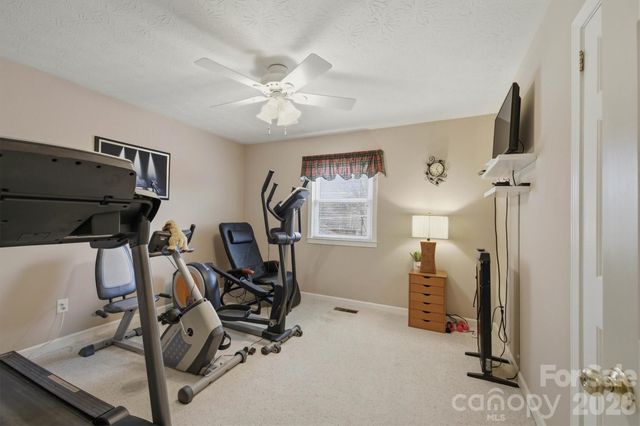 1405 Lower Creek Drive NE, Lenoir, NC 28645