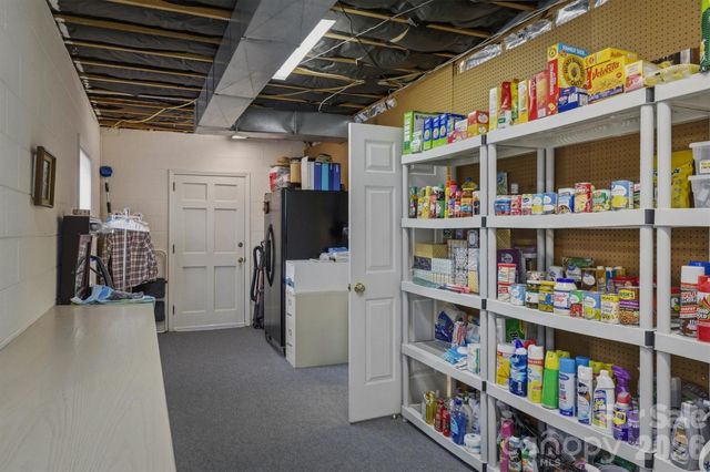 1405 Lower Creek Drive NE, Lenoir, NC 28645