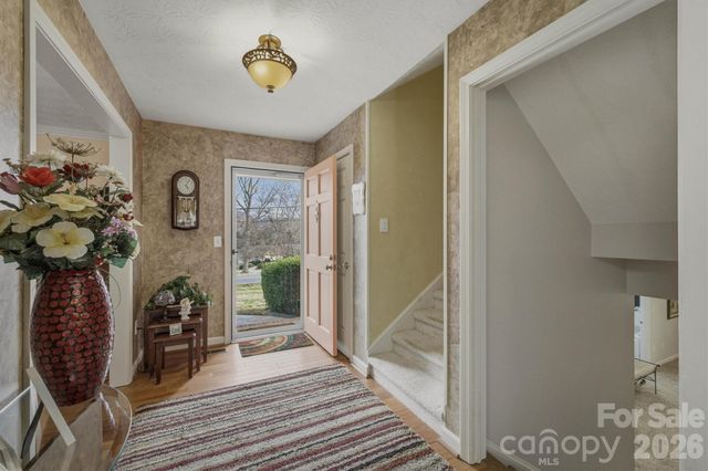 1405 Lower Creek Drive NE, Lenoir, NC 28645