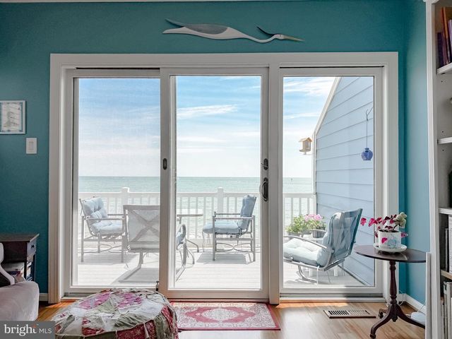 8183 WINDWARD KEY DR, Chesapeake Beach, MD 20732