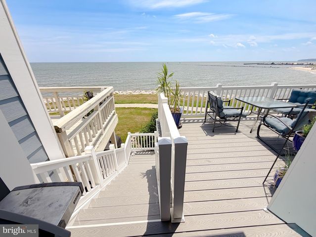 8183 WINDWARD KEY DR, Chesapeake Beach, MD 20732