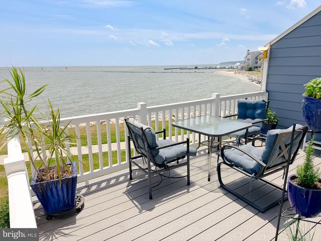 8183 WINDWARD KEY DR, Chesapeake Beach, MD 20732