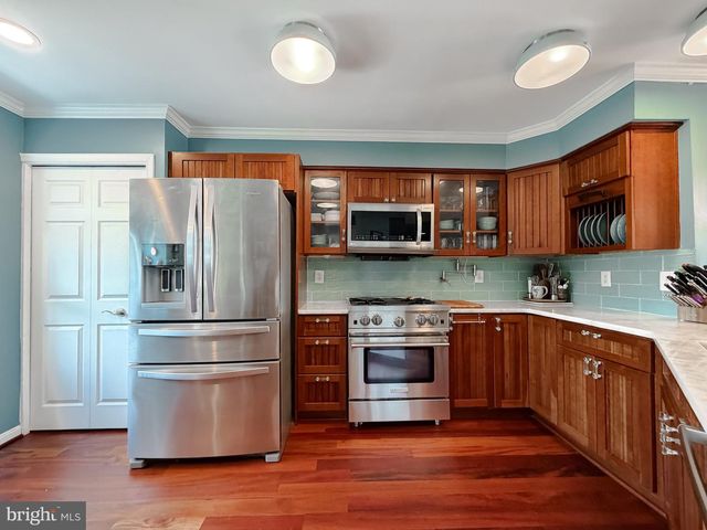 8183 WINDWARD KEY DR, Chesapeake Beach, MD 20732