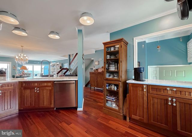 8183 WINDWARD KEY DR, Chesapeake Beach, MD 20732
