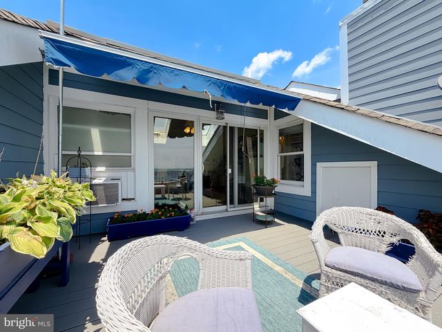 8183 WINDWARD KEY DR, Chesapeake Beach, MD 20732