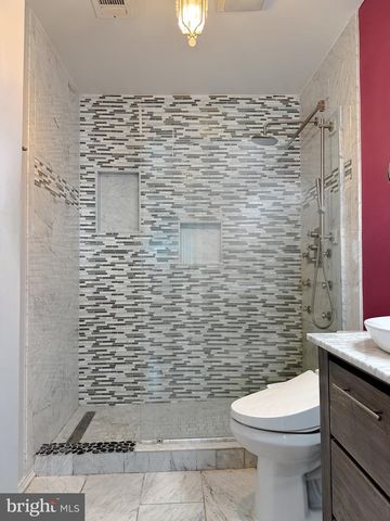 8183 WINDWARD KEY DR, Chesapeake Beach, MD 20732