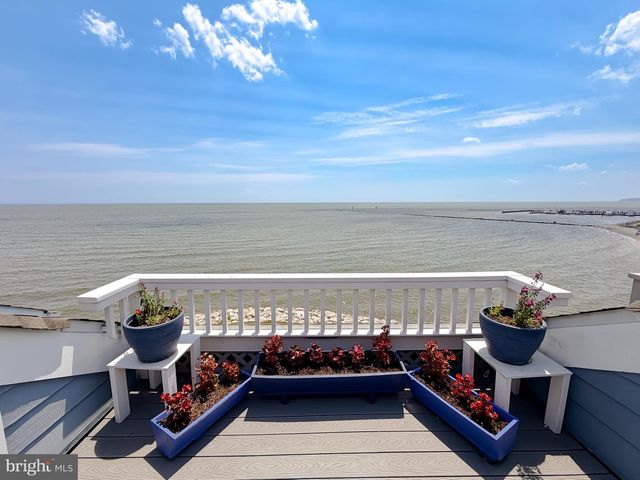 8183 WINDWARD KEY DR, Chesapeake Beach, MD 20732