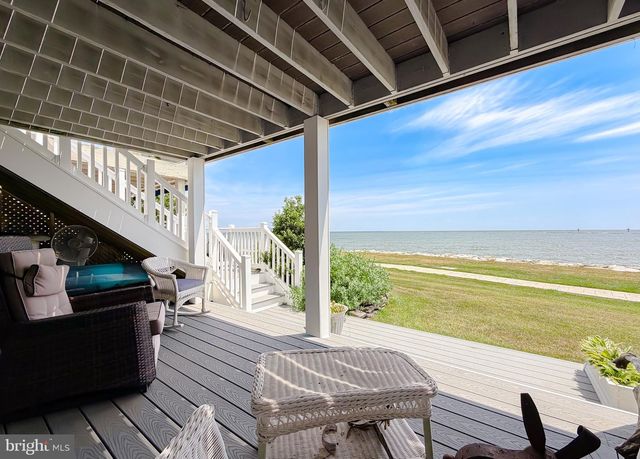 8183 WINDWARD KEY DR, Chesapeake Beach, MD 20732