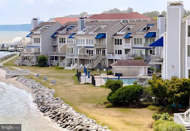 8183 WINDWARD KEY DR, Chesapeake Beach, MD 20732