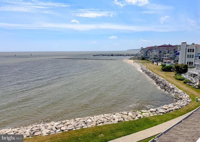 8183 WINDWARD KEY DR, Chesapeake Beach, MD 20732