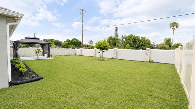 127 AUBURN GROVE BOULEVARD, Auburndale, FL 33823