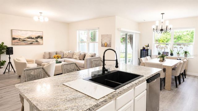 127 AUBURN GROVE BOULEVARD, Auburndale, FL 33823