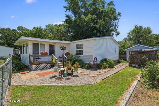 103 Pine Ridge Court, Hampstead, NC 28443
