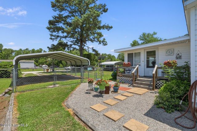 103 Pine Ridge Court, Hampstead, NC 28443