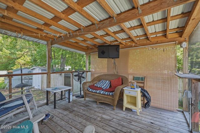 103 Pine Ridge Court, Hampstead, NC 28443