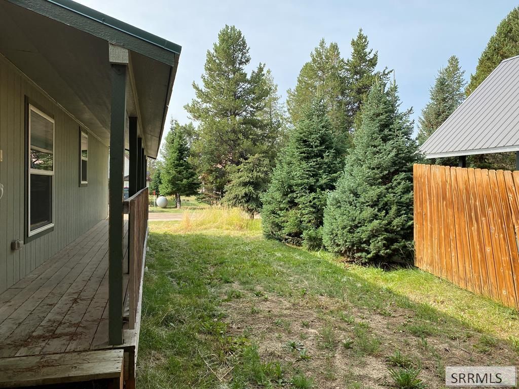 Image 25 of property listing at 3797 Lodgepole Lane, Island Park, ID 83429
