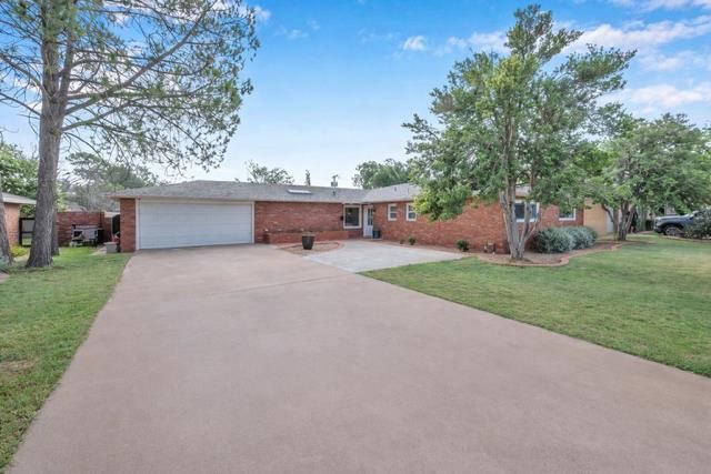 1604 N N St, Midland, TX 79705